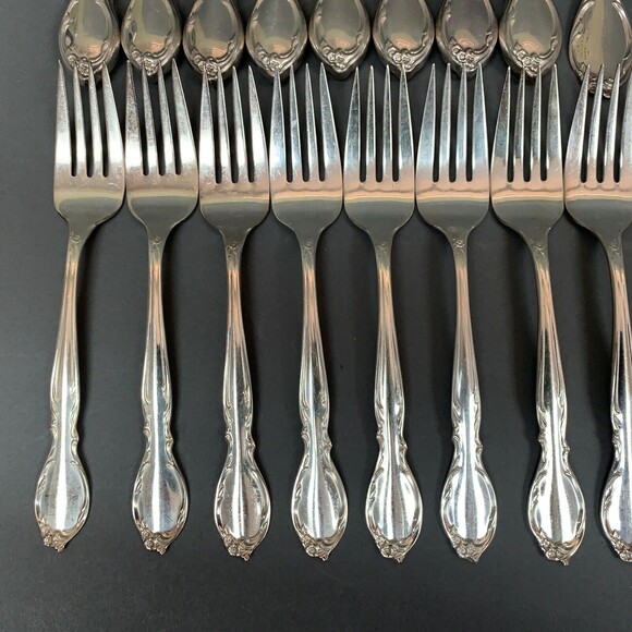Wm. Rogers International Silver International Moonlight Spoons Forks Knives - Picture 6 of 11